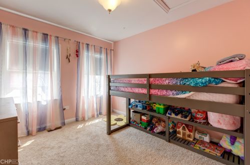 4951 Medill Ave, Chicago IL 60647-2424 exterior