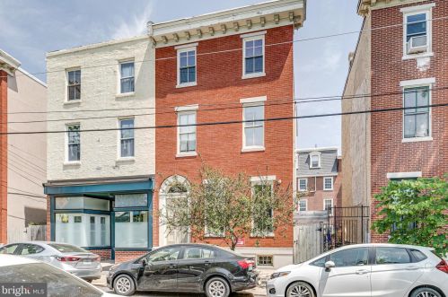 605 18th St, Philadelphia PA  19130-3301 exterior