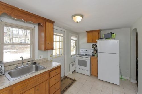 17 Brookline St, Worcester MA 01603-1508 exterior