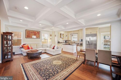 5536 30 Pl, Washington DC 20015-1209 exterior