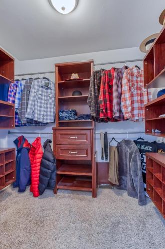 2880 Woodbridge Est Dr, Saint Louis MO 63129-5723 exterior