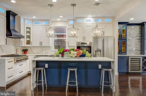 2911 17th St, Washington DC  20018-1825 exterior