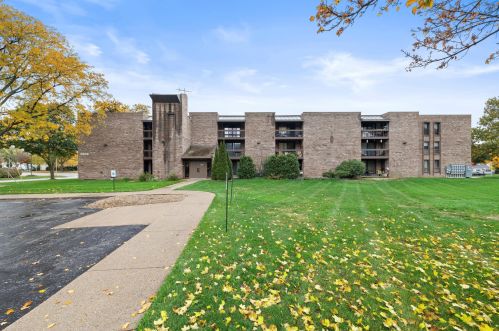 3609 Tucker Pl, Milwaukee WI  53222-2726 exterior