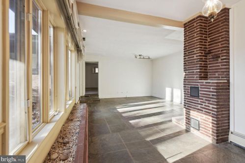 5608 Clermont Dr, Alexandria VA 22310-1402 exterior