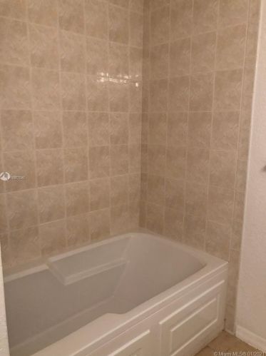 1754 Dove Tail Dr, Fort Pierce FL exterior