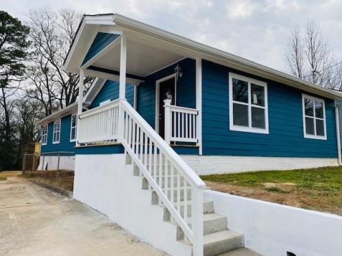 1306 Eason St, Atlanta GA  30314-2304 exterior