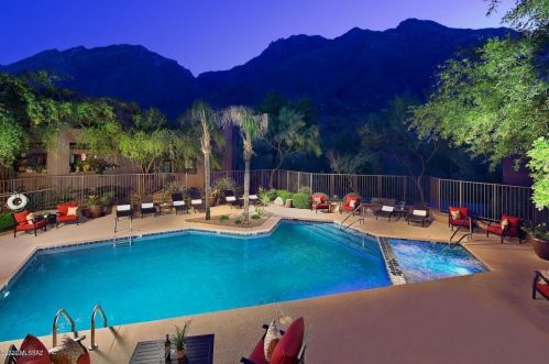 5855 Kolb Rd, Tucson AZ  12105-0909 exterior