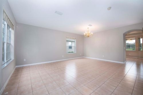 9012 Pinebreeze Dr, Riverview FL 33578-8861 exterior