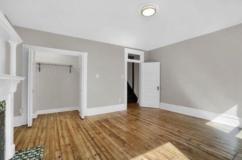 224 Mathilda St, Pittsburgh PA 15224-0021 exterior