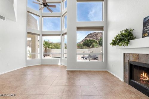 1424 Cathedral Rock Dr, Phoenix AZ 85048-8910 exterior