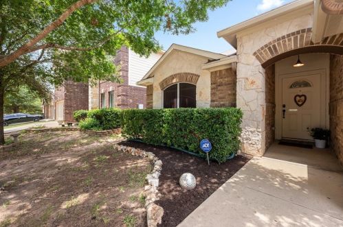 2100 Christoff Loop, Austin, TX 78748-3504