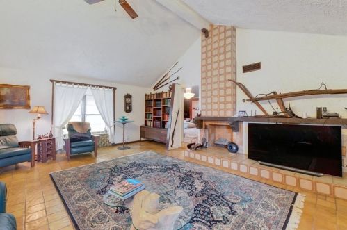 12422 Deer Trak, Austin TX 78727-5746 exterior