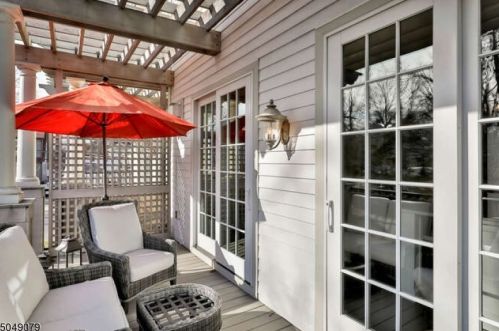 50 Dehart St, Morristown NJ 07960-5210 exterior