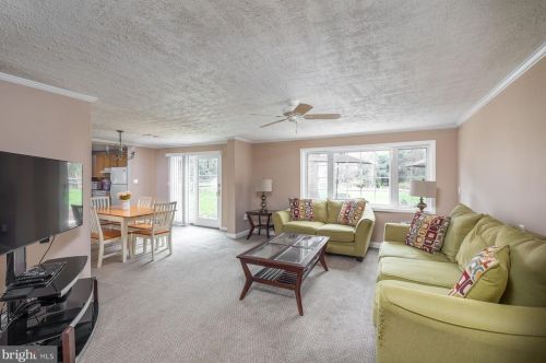 15 Delaware Ave, Trenton NJ 08628-2002 exterior