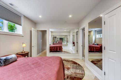 2047 Honore St, Chicago IL  60614-3910 exterior