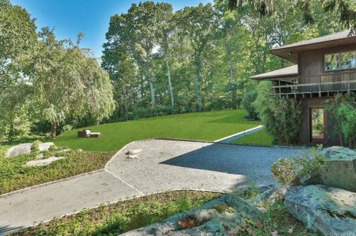 39 Windmill Rd, Armonk NY 10504-2833 exterior