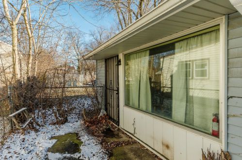 6050 39th St, Milwaukee, WI 53221-4539