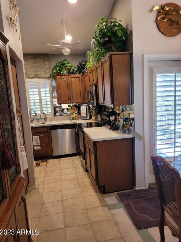 8907 Copper Valley Ln, Chandler AZ 85248-6493 exterior