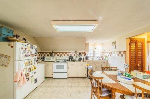 59 Howell Ave, Perth Amboy NJ 08863-1445 exterior