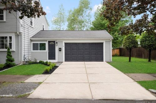 4 Mount Ave, Providence RI  02906-3410 exterior