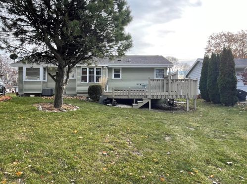 1012 Magnolia Ave, Manitowoc, WI 54220-1929