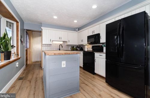 758 Bankert Rd, Hanover PA  17331-9352 exterior