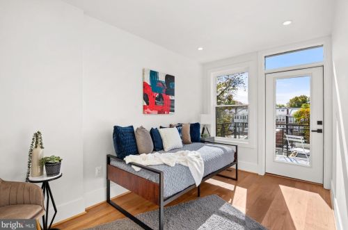 16 Adams St, Washington DC  20001-1026 exterior