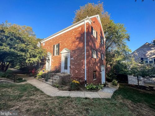 1647 Fitzgerald Ln, Alexandria VA  22302-2004 exterior