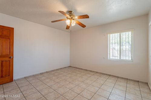 2419 23 St, Tucson AZ 85711-4916 exterior