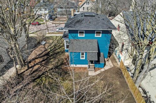 945 Jenifer St, Madison WI  53703-3521 exterior