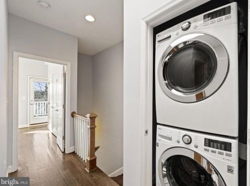 1268 Owen Pl, Washington DC 20002-2808 exterior