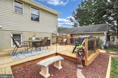 375 Basehoar School Rd, Littlestown PA 17340-9551 exterior