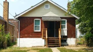 4904 Plover Ave, Saint Louis MO  63120-1825 exterior