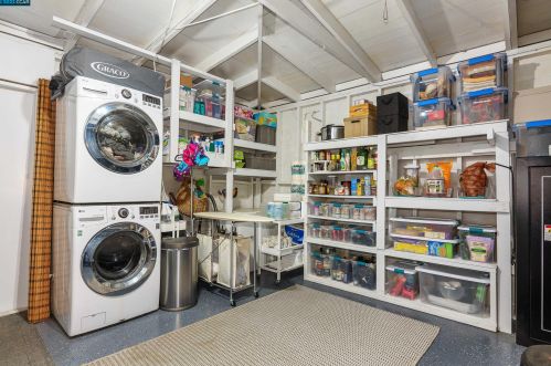 1350 Cross Way, Concord CA 94520-3008 exterior