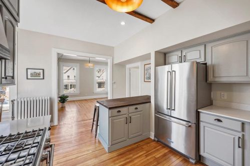 945 Jenifer St, Madison WI  53703-3521 exterior