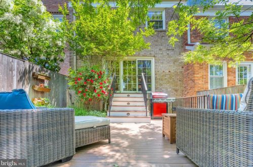 1122 Kensington Rd, Mc Lean VA 22101-2918 exterior