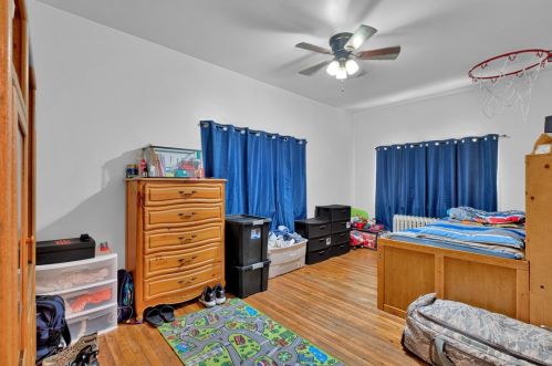 1614 Davis Ave, Pittsburgh PA 15212-1808 exterior