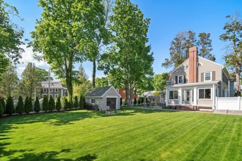 12 Mishawum Rd, Woburn, MA 01801-2509