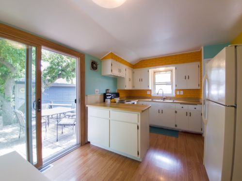 6716 78, Milwaukee WI 53223-4950 exterior