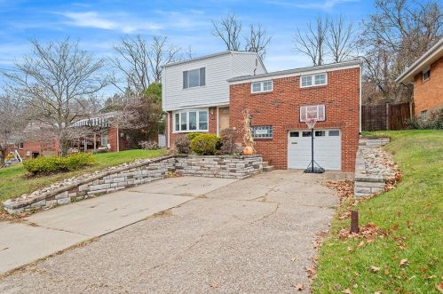819 Londonderry Dr, Pittsburgh, PA 15234-2522