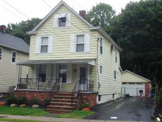 120 Claremont Rd, Bernardsville, NJ 07924-1823