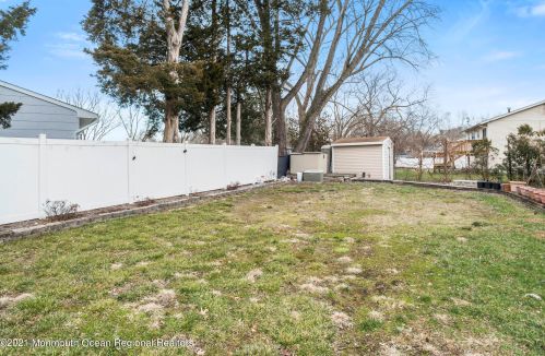 22 Connecticut Concourse, Jackson Twp NJ 08527-1425 exterior