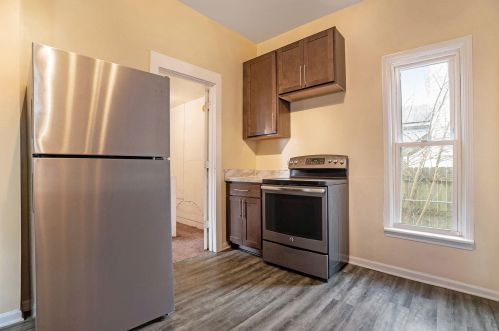 583 Sheldon Ave, Grand Rapids MI 49507-1166 exterior