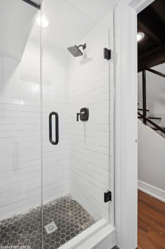 4647 Lawler Ave, Chicago IL  60638-2009 exterior