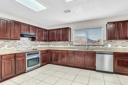 6508 Liberty Ct, Frisco TX 75035-7725 exterior