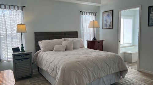 1911 Gaskins Cir, Fort Pierce FL  34952-6640 exterior