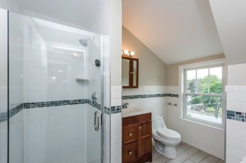 198 Highland Ave, Quincy MA 02170-1424 exterior