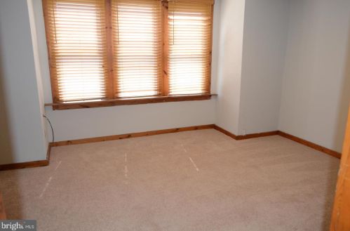 1039 Leiper St, Chester, PA 19022-1444