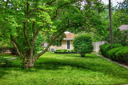 6343 Legett Ave, Chicago IL 60646-4231 exterior