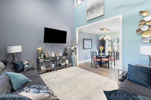 113 Almond Rd, East Freehold NJ 07728-4055 exterior